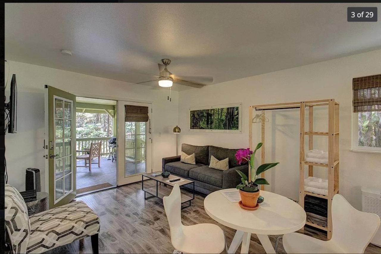 Volcano One - Modern Studio With Lanai Near Volcano National Park 외부 사진